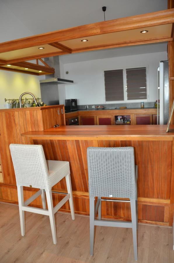 Apartamento Au Claire De L'Eau Saint-Leu Exterior foto